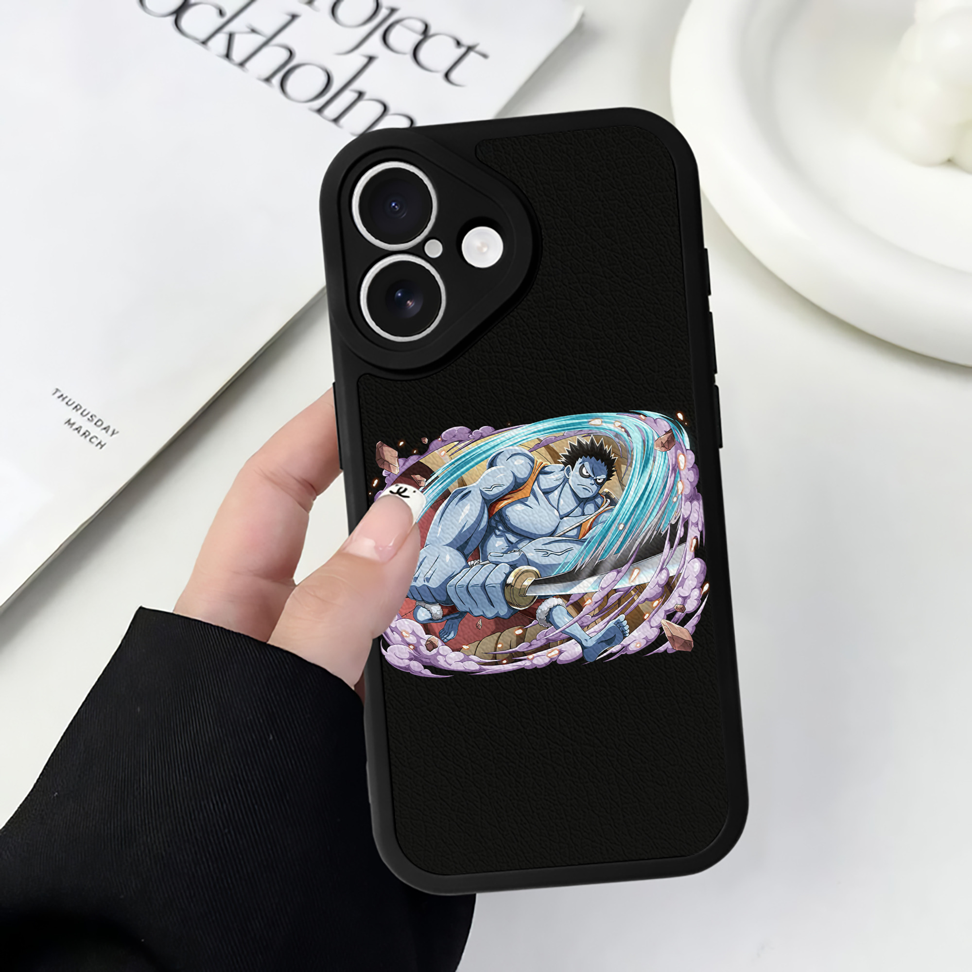 （画像用） ワンピース モンキー・D・ルフィ ONE PIECE Monkey D. Luffy 【iPhone 16シリーズ対応】シリコンスマホケース（レザー調） 材質：シリコン